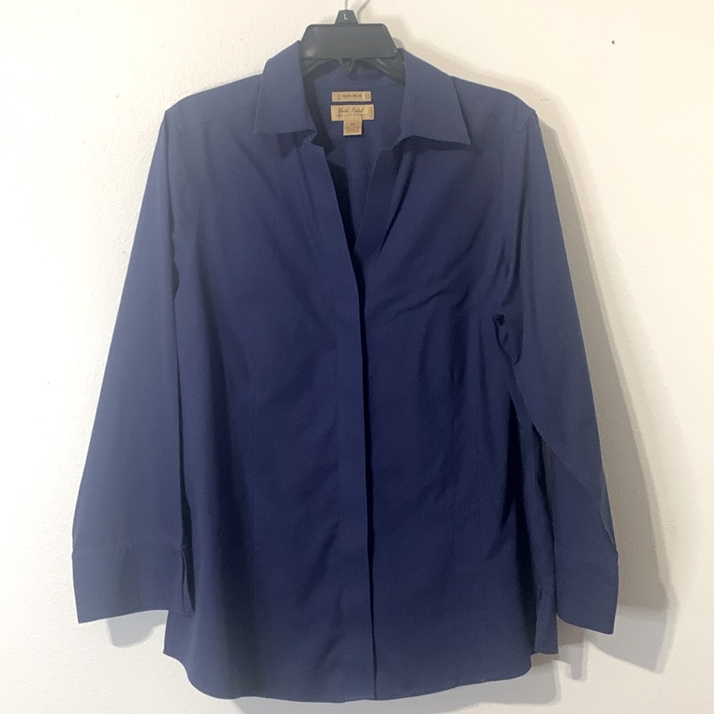 Gold Label Investments No Iron 100%Cotton Blue Top Size 14 Used